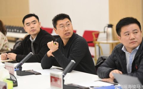 中国人民解放军中部战区总医院院长陆辉来校调研