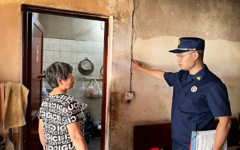 “扫楼入户”织密“防火网”