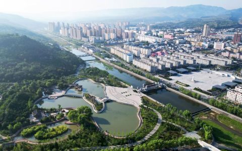 湖北省生态环境厅厅长严天文：让绿水青山颜值更高 金山银山成色更足！