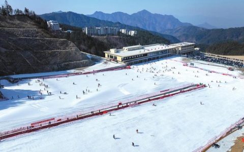 “知音湖北·超级文旅日17滑雪泡温泉”主会场活动在英山启幕
