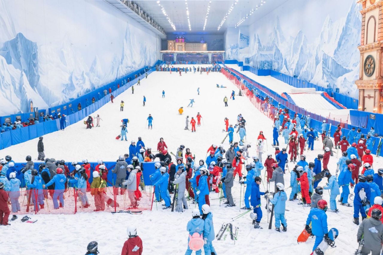 “冰雪新城”，奔向世界知名文化旅游目的地