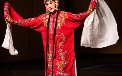 京韵传情，文化连心：一场跨越国界的京剧“初体验”