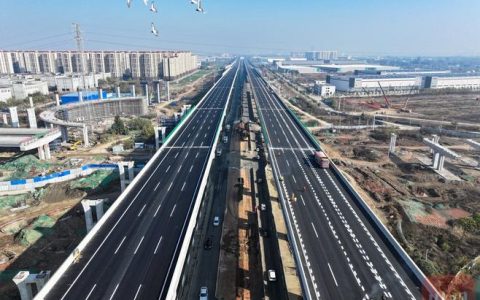 交通扩容 发展提速