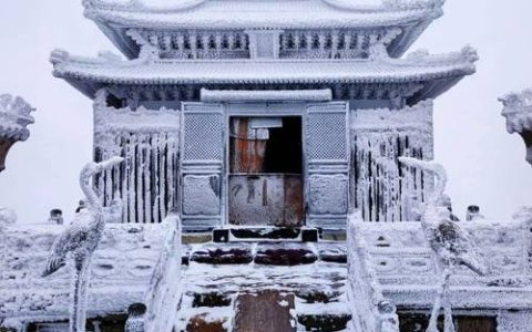 武当山飘雪啦！十堰这两天的天气咋样？答案在这里