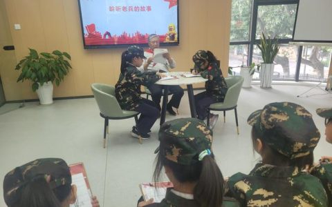 机电工程学院与外国语学院联合校关工委举办老兵讲故事活动