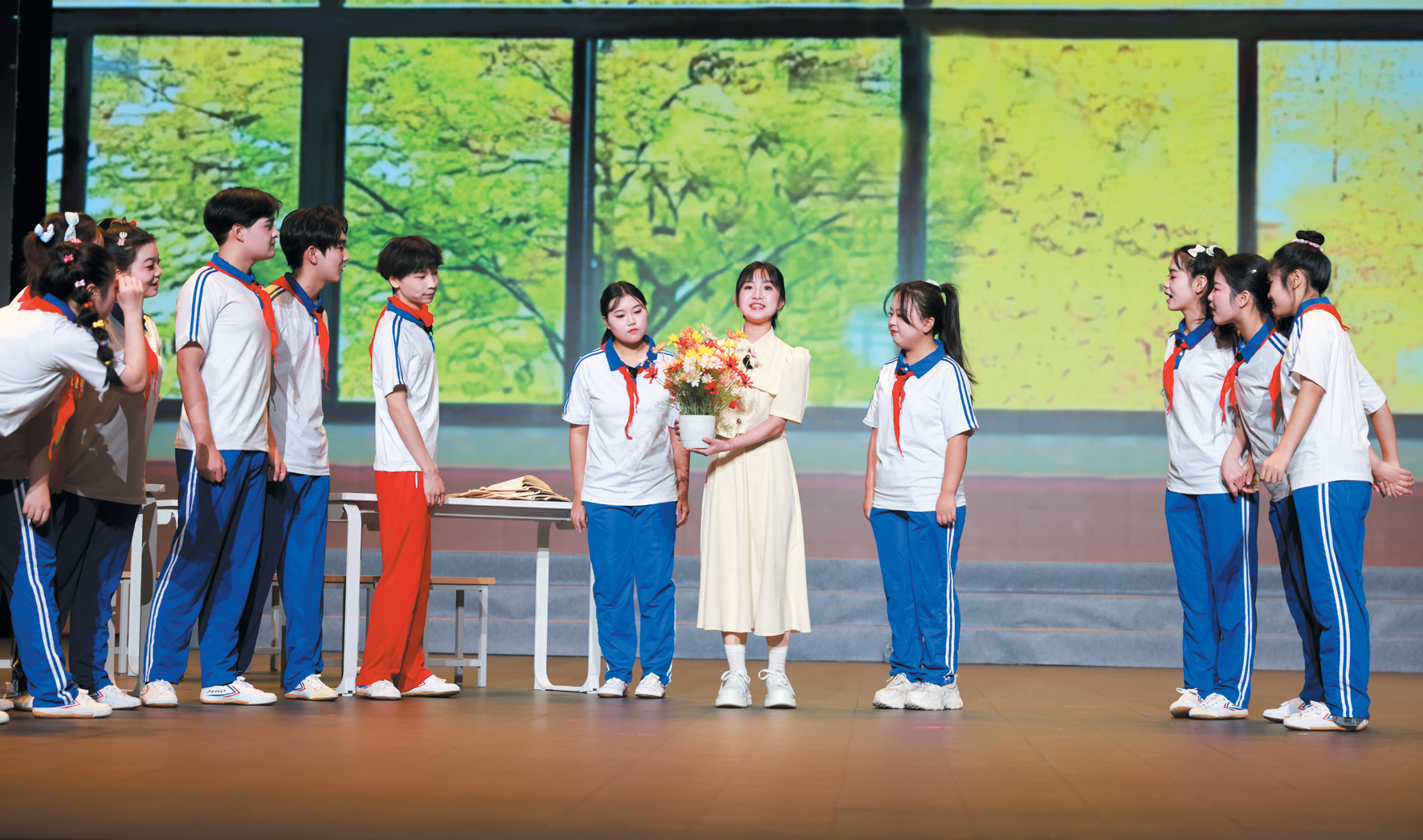 思政之光照亮奋进之路——2025年十堰市大思政课展演活动侧记