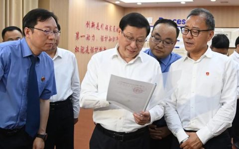 武汉市委常委会召开会议：坚定实施扩大内需战略，切实加强未成年人思想道德建设