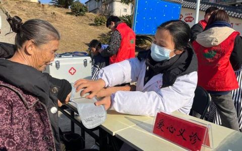 蕲春县“六进六送”新时代文明实践活动走进青石