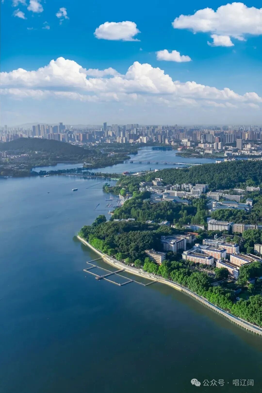 且看八面流彩八面风