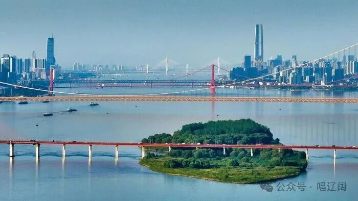 且看八面流彩八面风