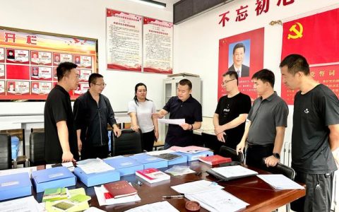 校党委副书记、校长吕勇赴郧西县石庙村调研乡村振兴工作