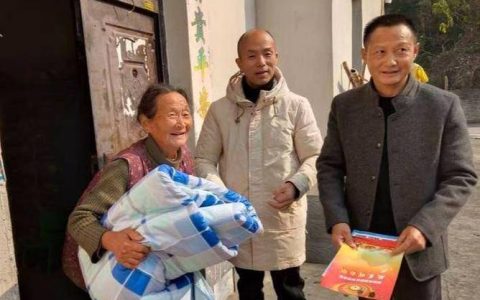 赤壁市蒲圻街道金潭村精准帮扶 筑牢民生“温暖线”