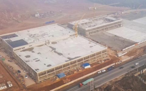 崇阳新能源汽车商城建设如火如荼