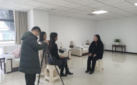 《中国人大》杂志采访组到恩施州采访调研