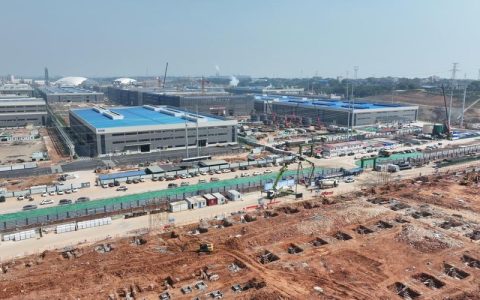 宜昌邦普时代45万吨/年新一代磷酸铁锂项目正式投产 黄剑雄宣布投产 陈红辉主持投产活动