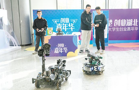 这群大学生，纷纷选择“创在湖北”
