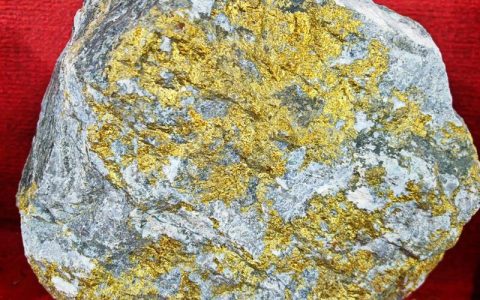 黄石，点石成金！