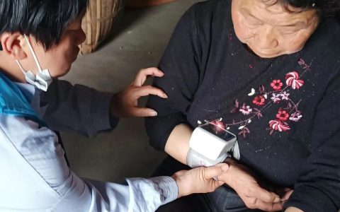 黄州区：织密居家养老服务网让银发生活更有温度