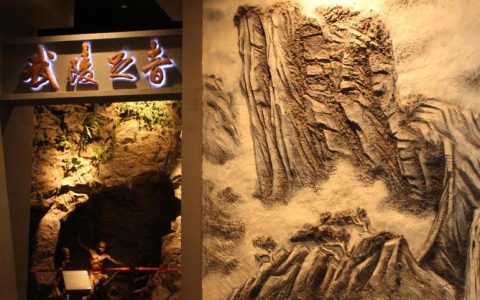 土家族文化之美浓缩在这里 “山魂·土韵”恩施民俗艺术展在市博物馆开展