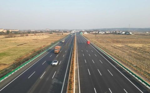 广山路建成通车