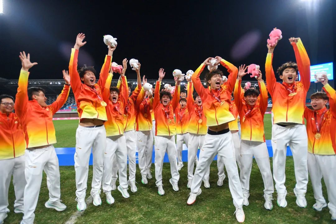 新年献词 | 奔赴新一程壮阔山河