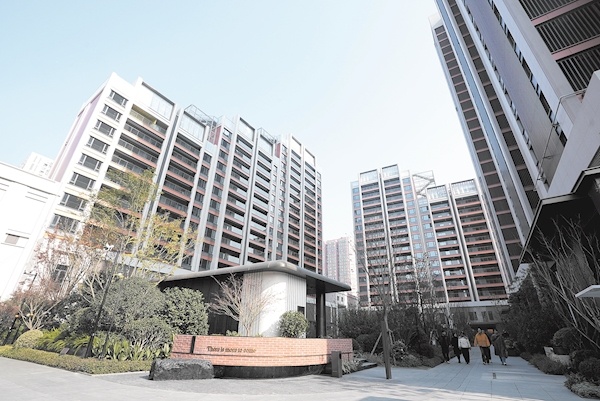 武汉百年绍兴里焕新亮相 昔日“鸽子房”变身生态居住区