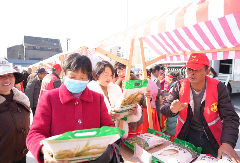积玉口镇文明市集热闹开市
