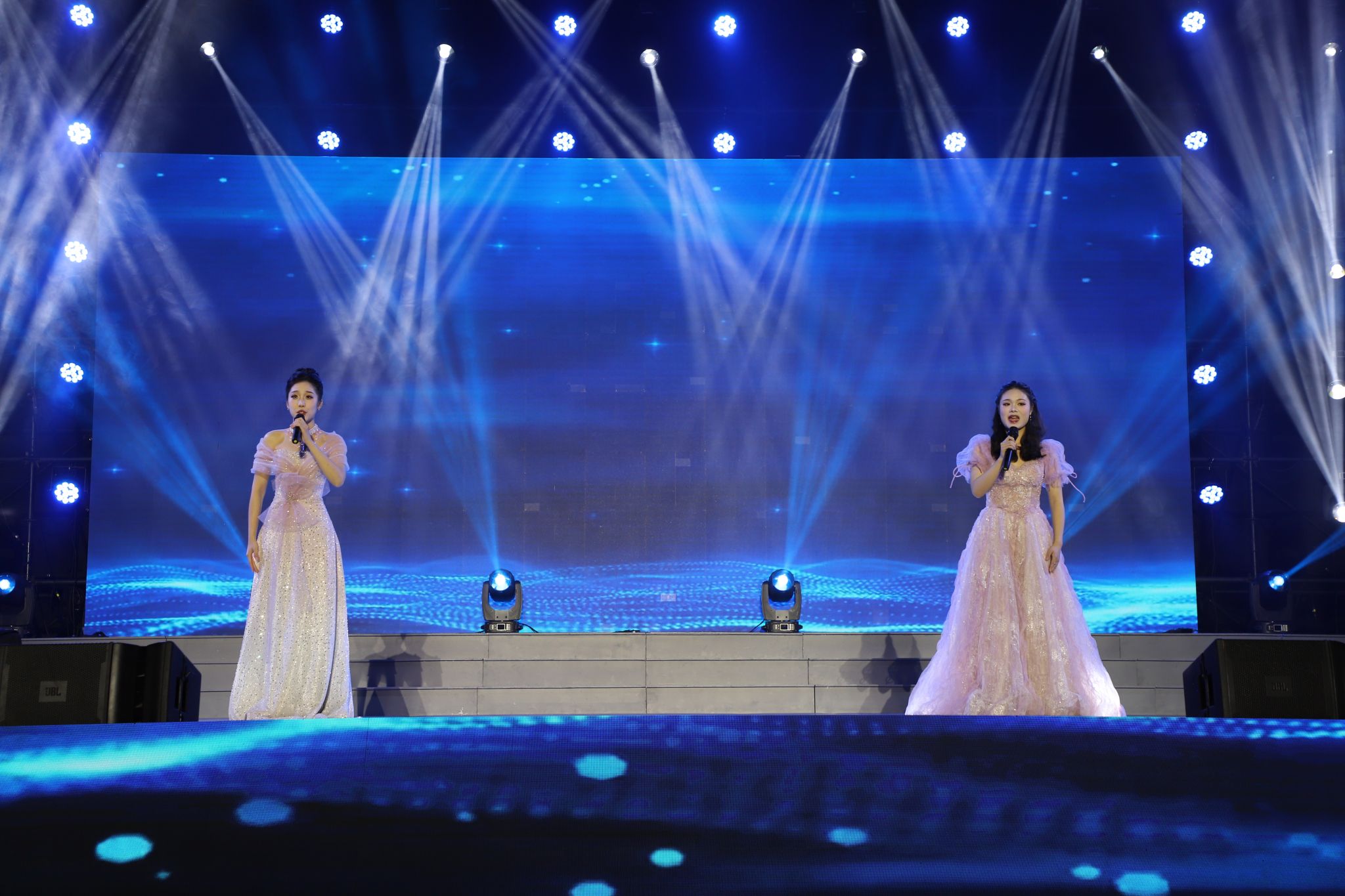 三峡大学金秋艺术节暨美育思政课汇报演出顺利举行