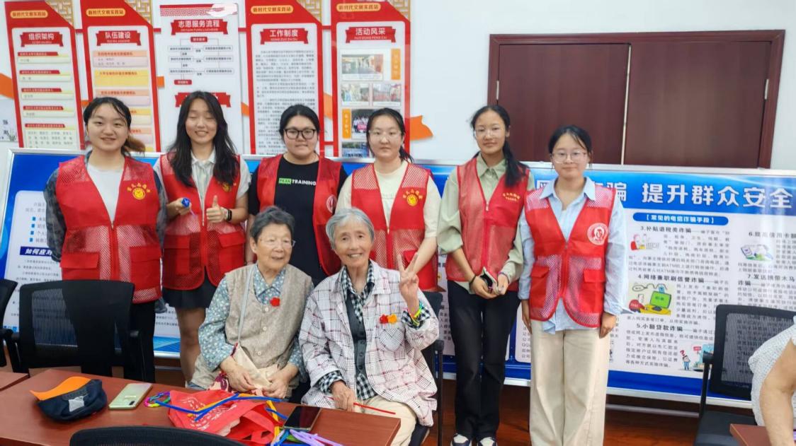 中南财经政法大学在2025年湖北省青年志愿服务“社区计划”竞赛中喜获佳绩