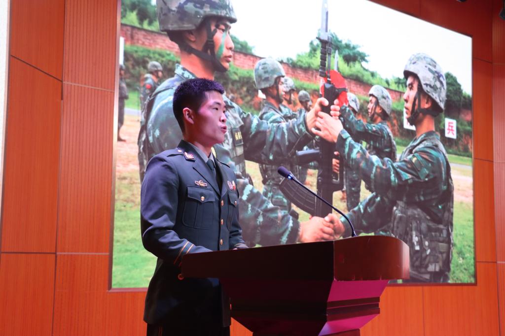 湖北理工学院举行老兵讲故事暨2026年征兵启动仪式