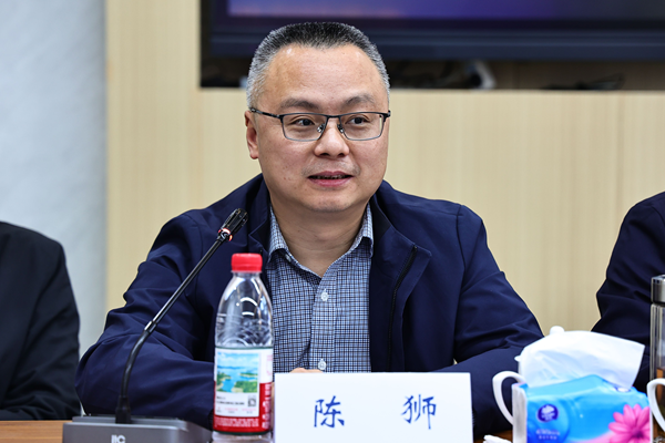 学校召开2025年第二次院长联席会