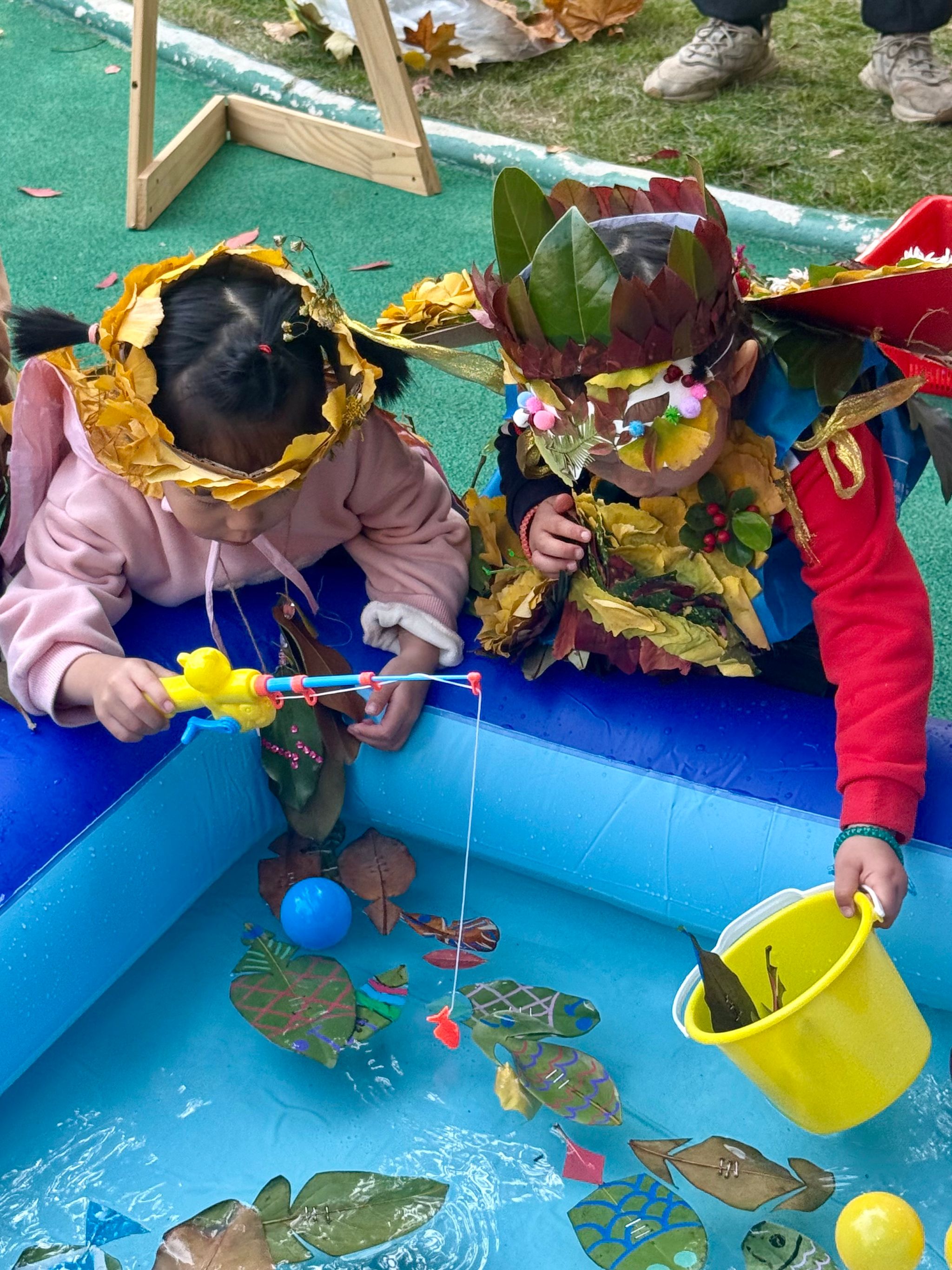 一起给冬天比个“叶”：华中农业大学幼儿园开展自然教育活动