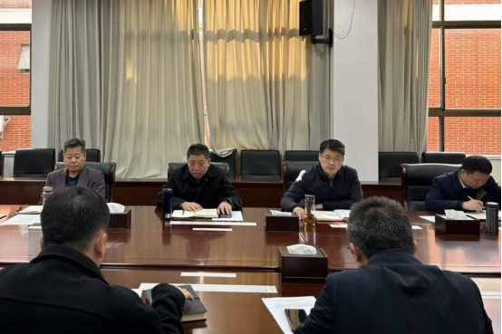 湖北理工学院召开高质量发展50年暨校友回归大会总结会