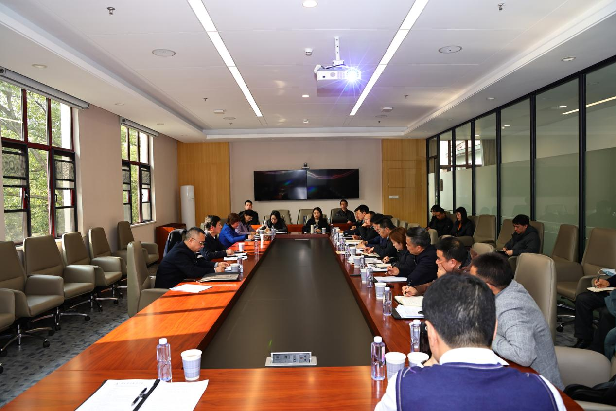 朱方伟一行深入首义校区开展综合调研