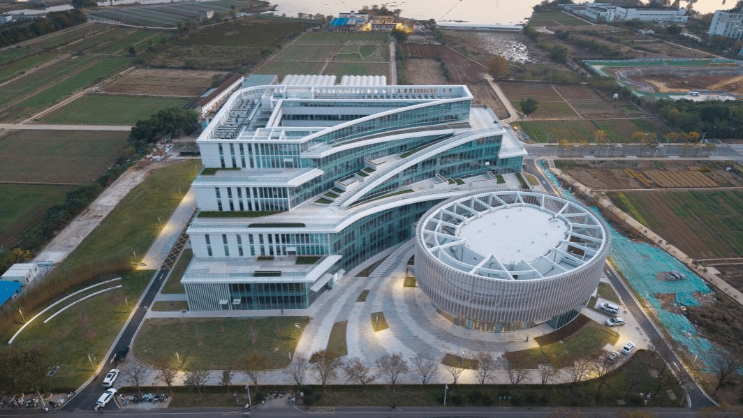 华中农业大学人文社科楼项目通过竣工验收