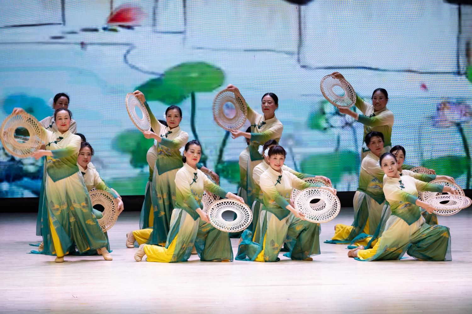 离退休教职工2026年迎新春文艺汇演举行