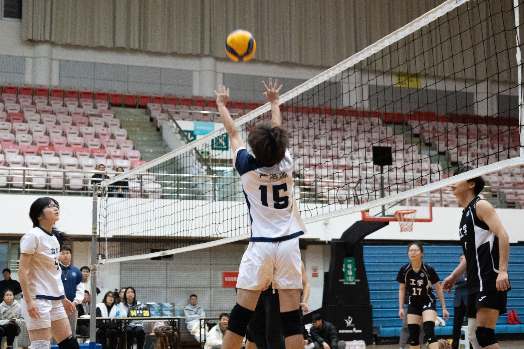 2025“师生融乐”排球赛落幕