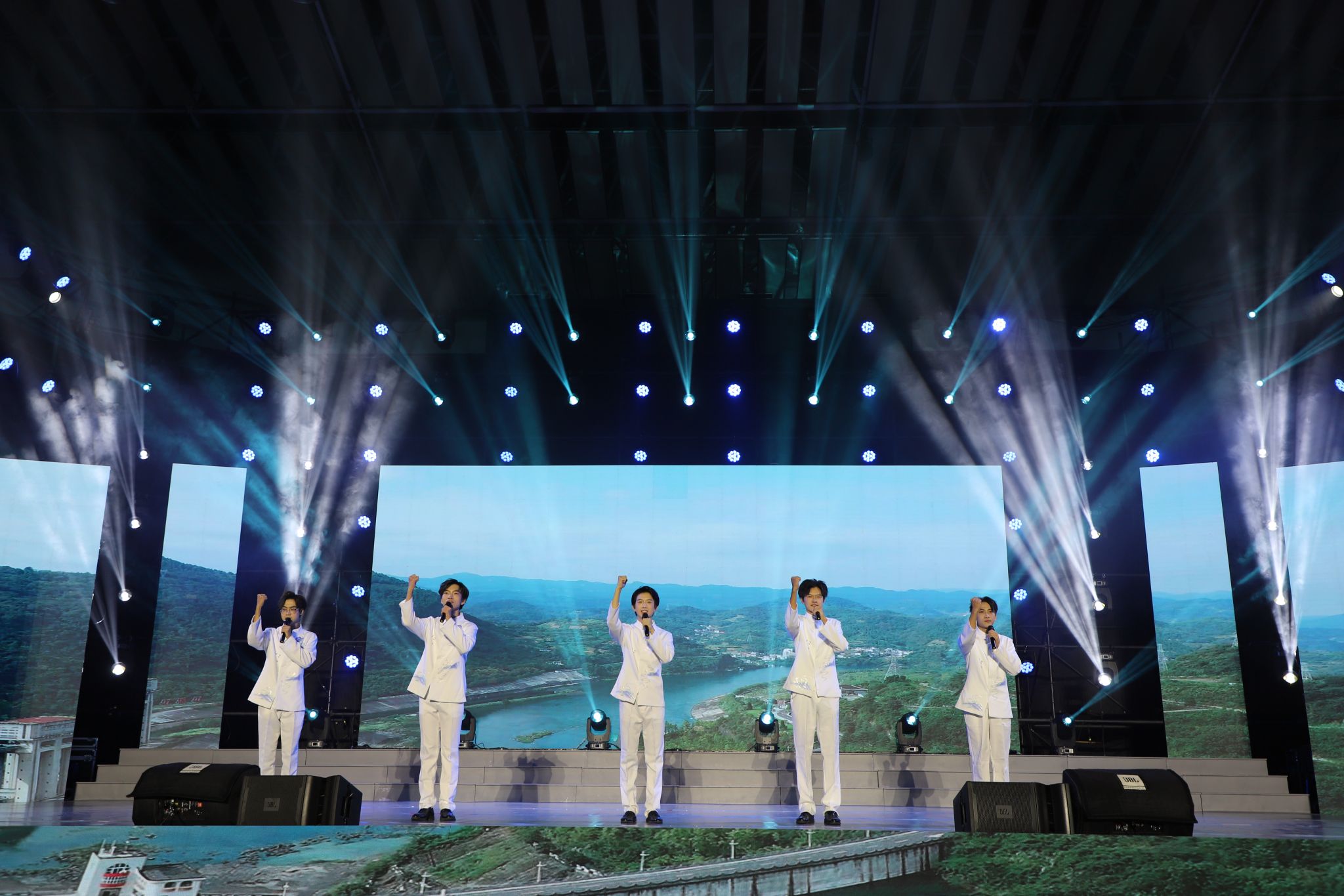 三峡大学金秋艺术节暨美育思政课汇报演出顺利举行