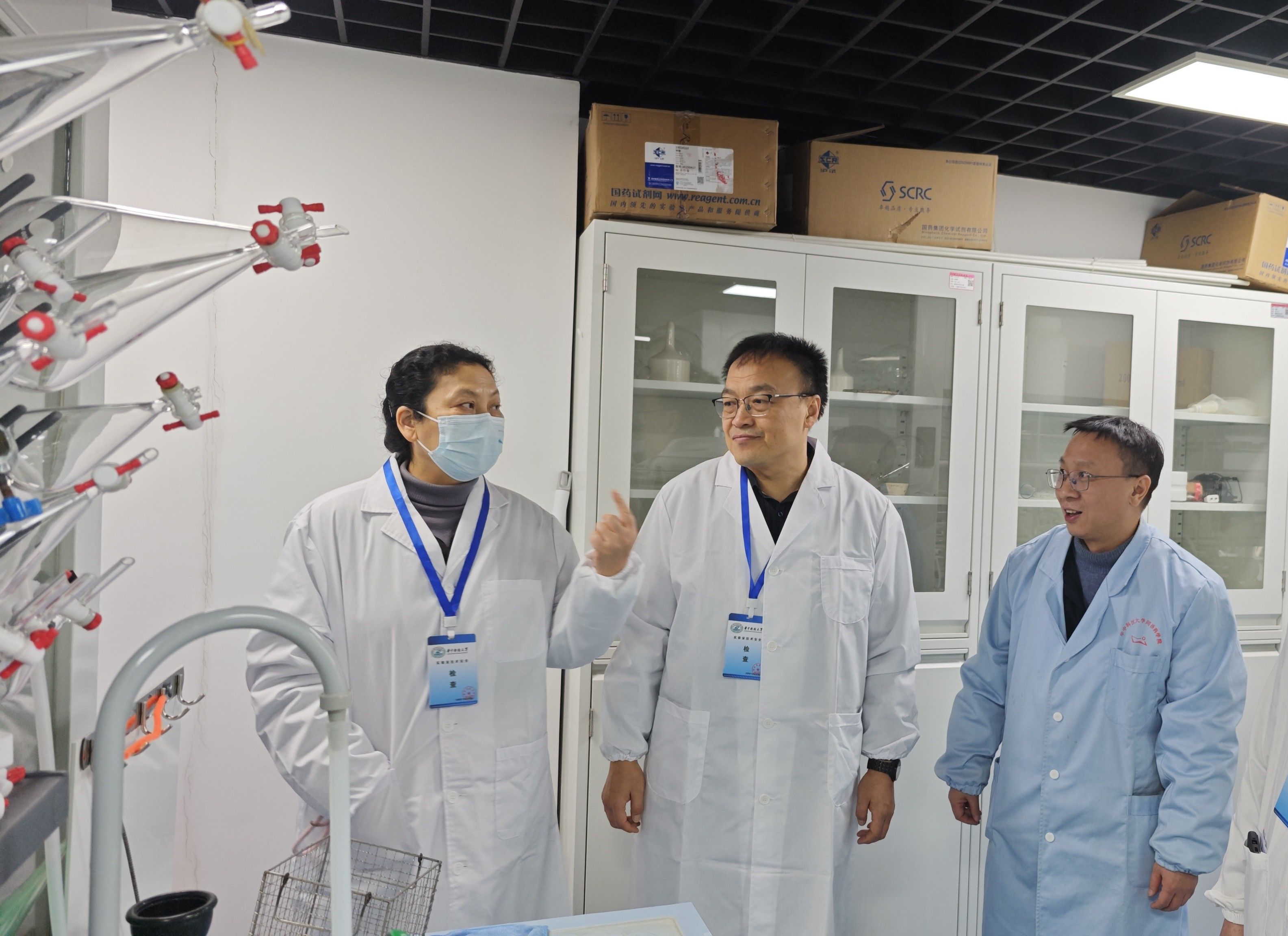 同济校区开展实验室安全检查