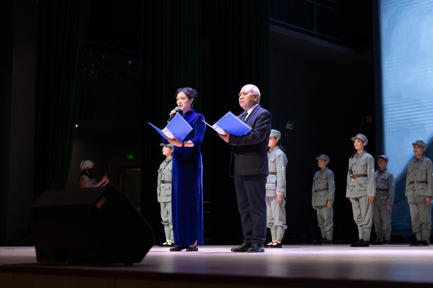 离退休教职工2026年迎新春文艺汇演举行