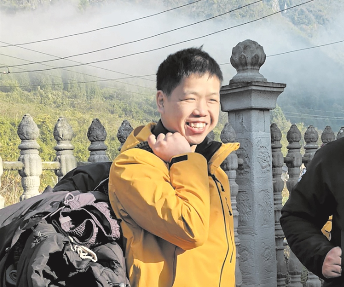 张家界荒野求生第二季提前完赛 8位选手将平分48万元奖金