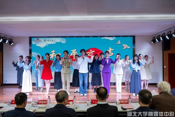 光明读书会文化进校园暨严春芳诗歌朗诵大赛圆满落幕