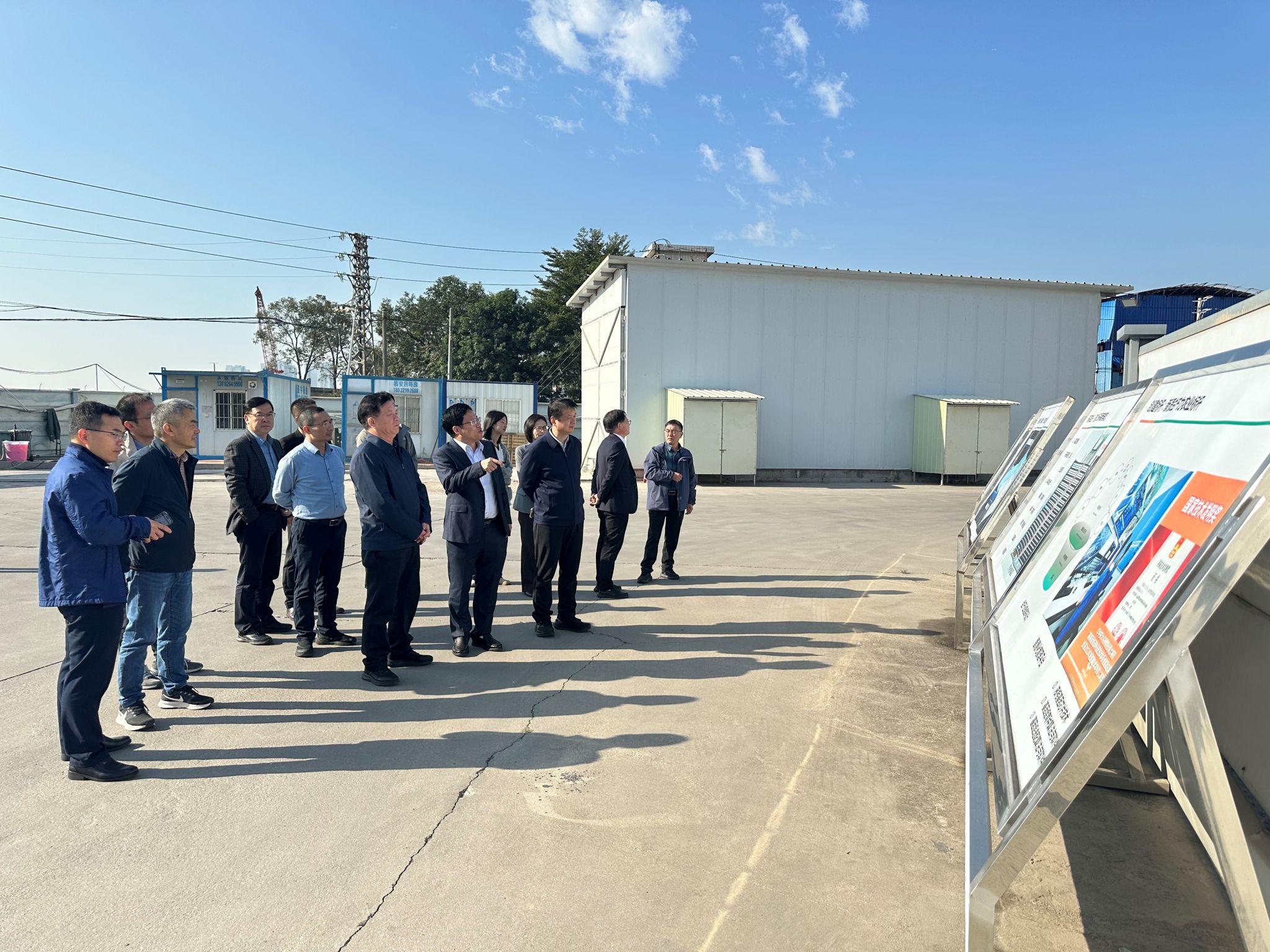 姚江林带队赴广州推进校企合作