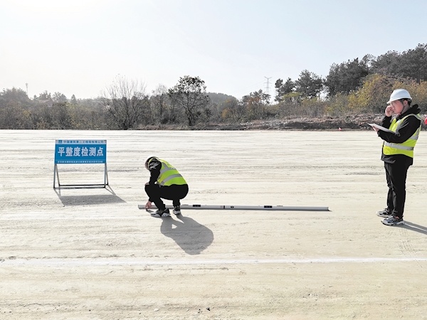 世界第一公路工程沉井落定 武汉都市圈环线高速加速画圆