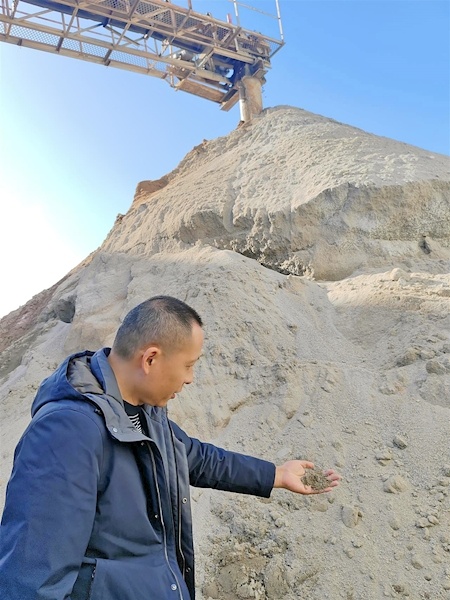 “吃”进弃料吐出新材  “吃”得越精细城市越干净 科技赋能，建筑垃圾堆里可“炼金”