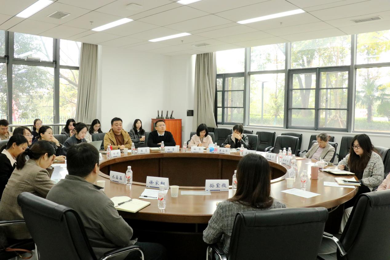 学校举办第五十期“潭思辅导员沙龙”
