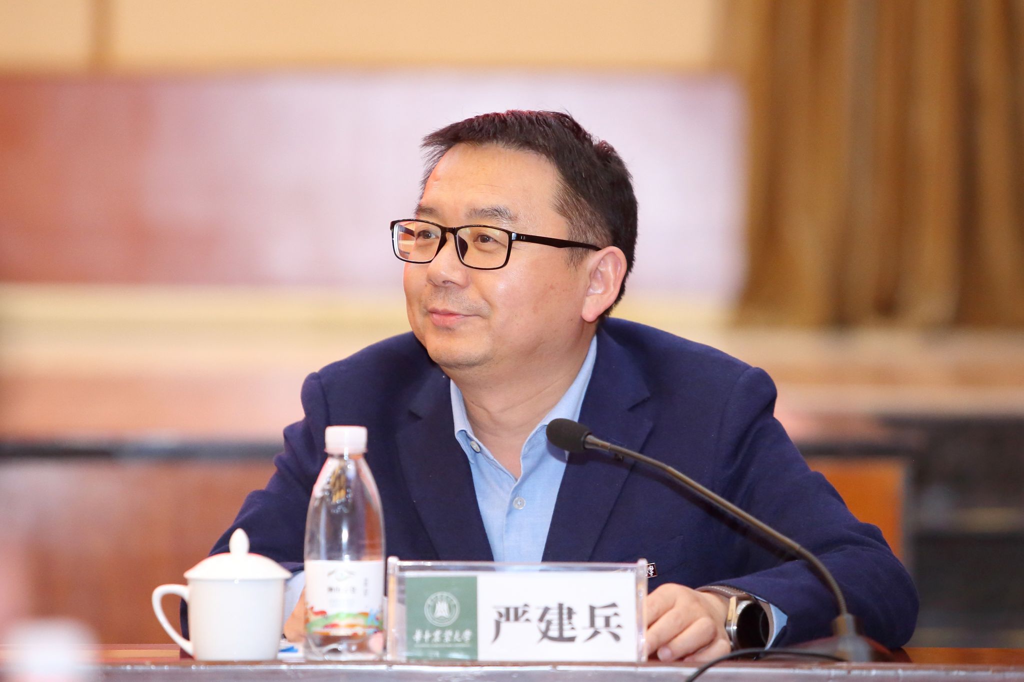 华中农业大学七位院士与青年才俊共话教育家精神科学家精神