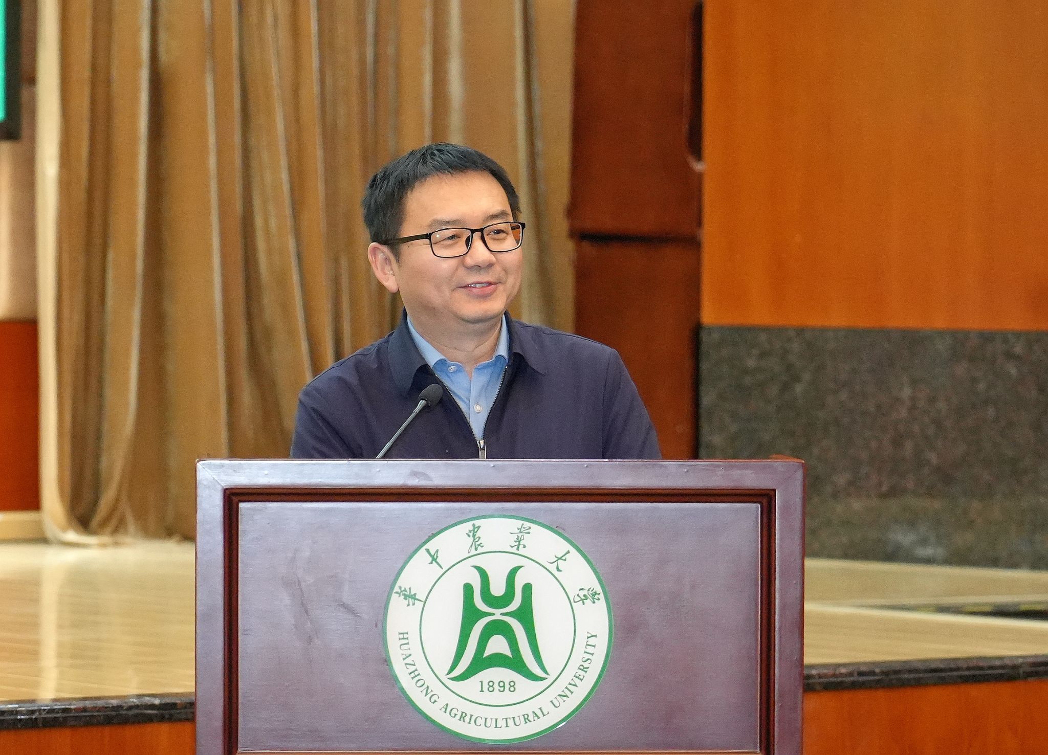 农业微生物资源发掘与利用全国重点实验室召开第四届学术委员会第三次会议