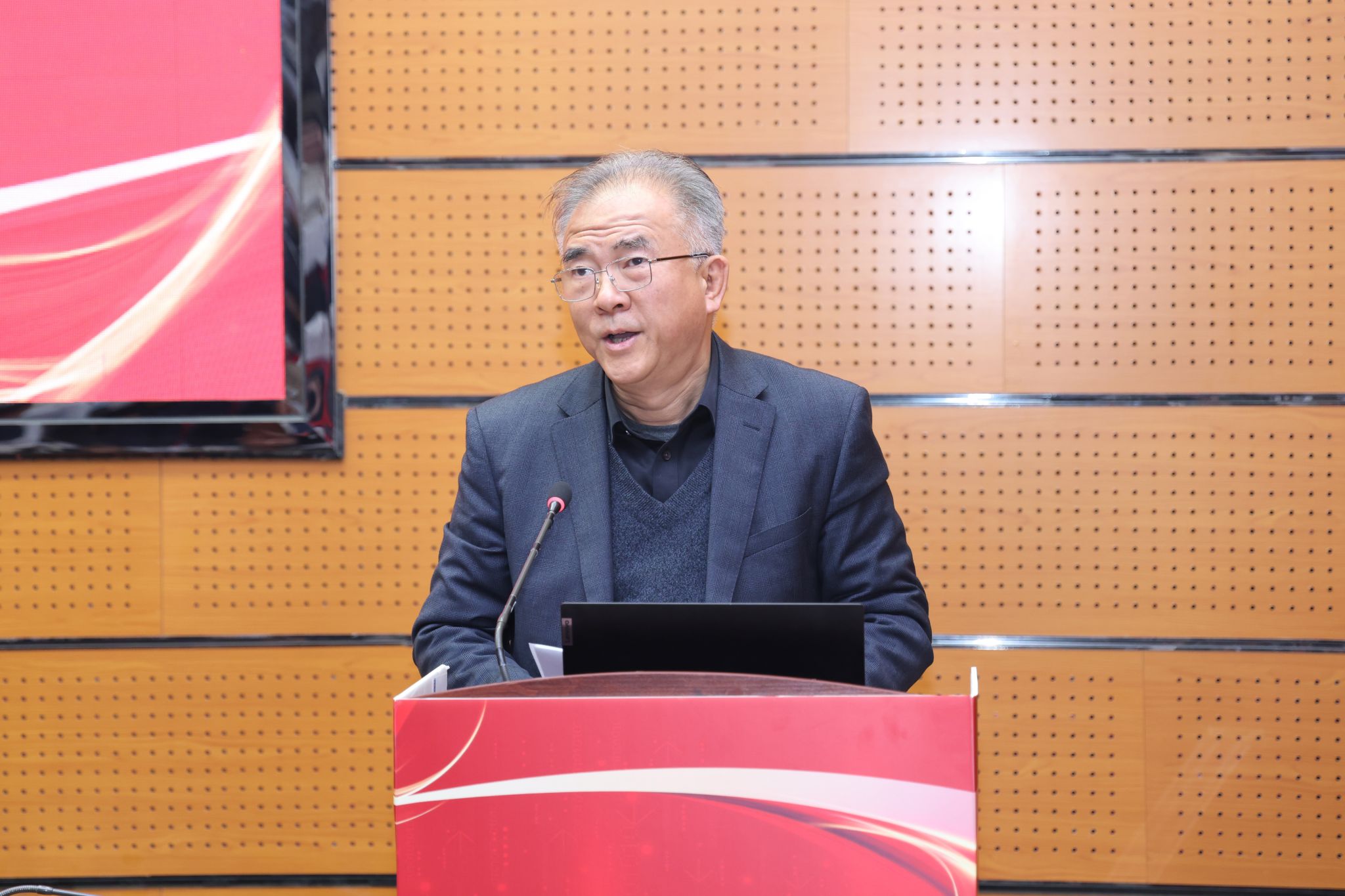 科学家精神百场讲坛走进中国地质大学（武汉）