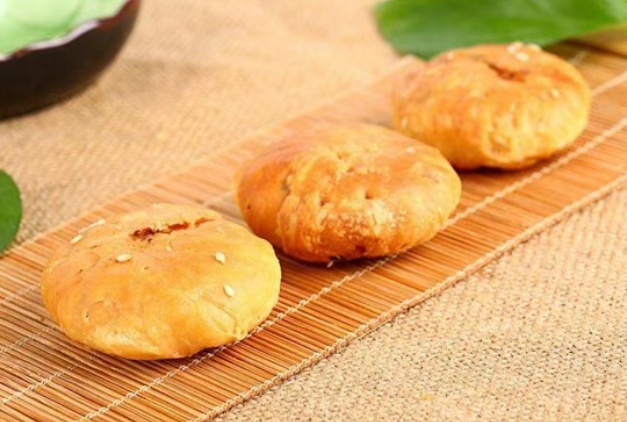 [荆楚网]美味在“县”丨潜江熊口酥饼：饼香不怕巷子深 第一口就“沦陷”了